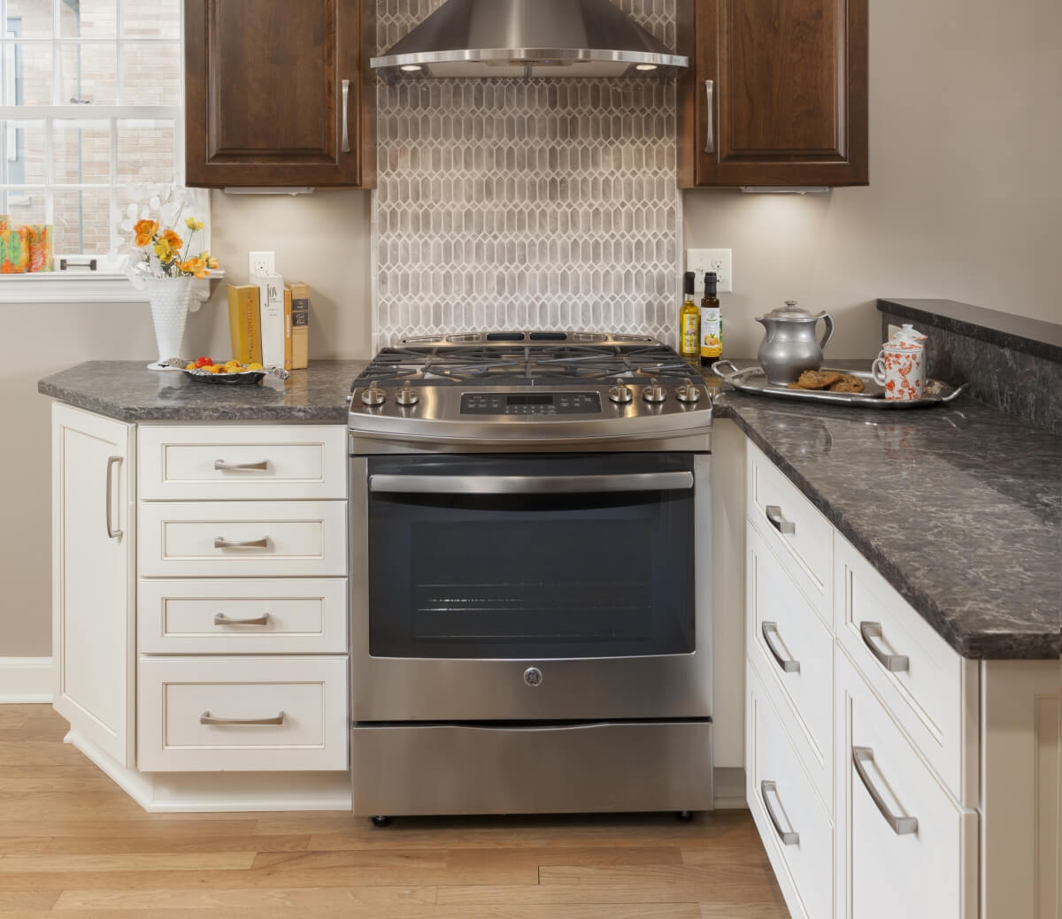 This warm and inviting kitchen features Dura Supreme Cabinetry's in