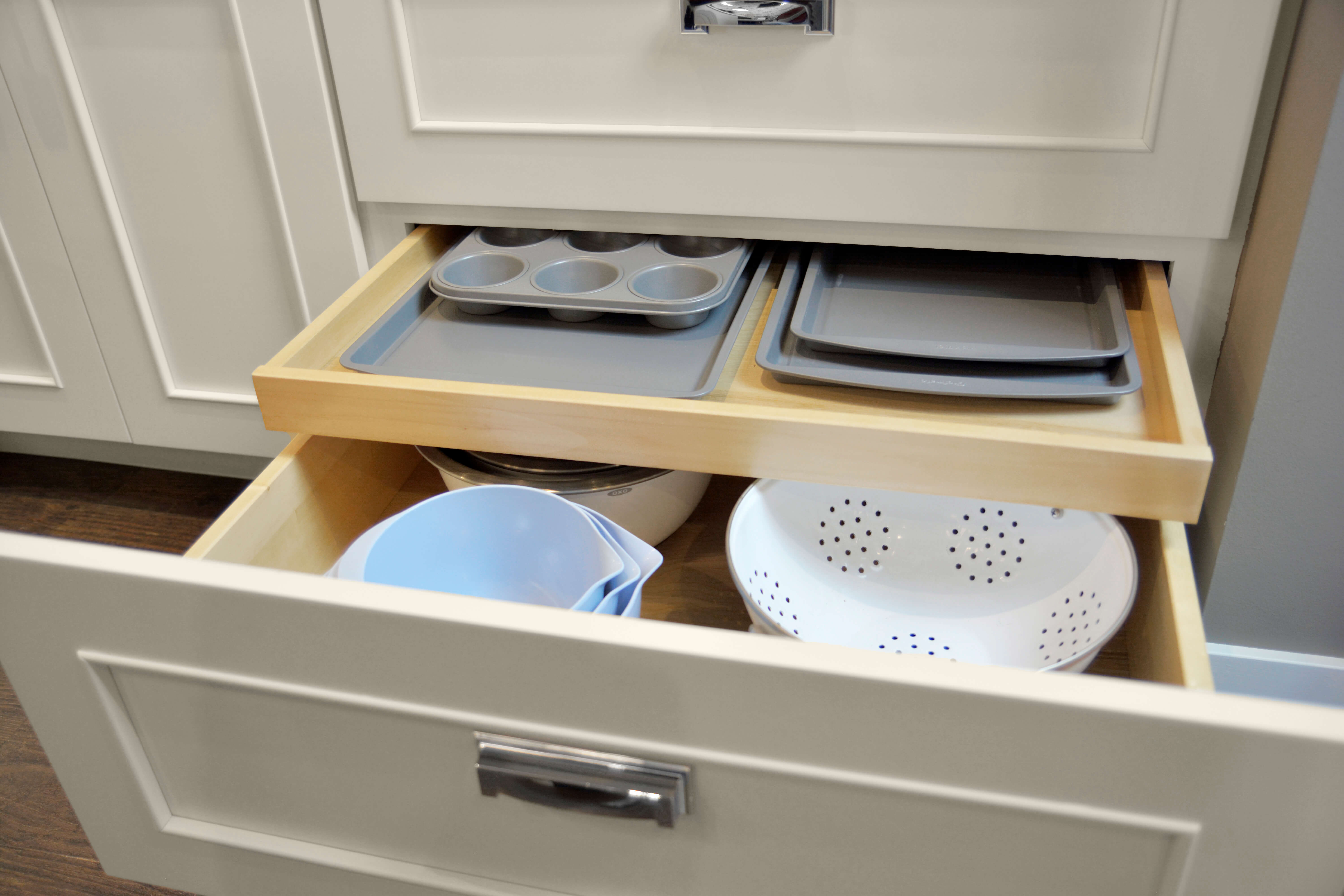 Shallow Roll-Out Above Drawer - Pan Storage
